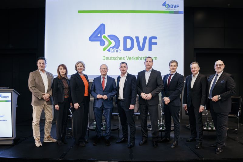 DVF-Jahresauftaktveranstaltung zu Industriepolitik für den Mobilitätsstandort Deutschland. Überholspur oder Abstellgleis?