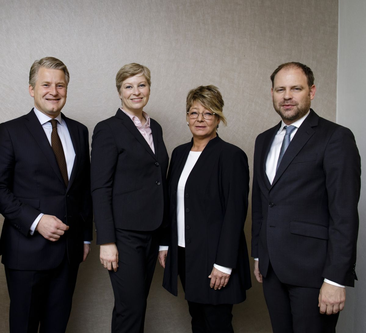 v.l.: Nikolaus Graf von Matuschka, DVF-Geschäftsführerin Dr. Heike van Hoorn, Ingrid Remmers MdB, Christoph Meyer MdB